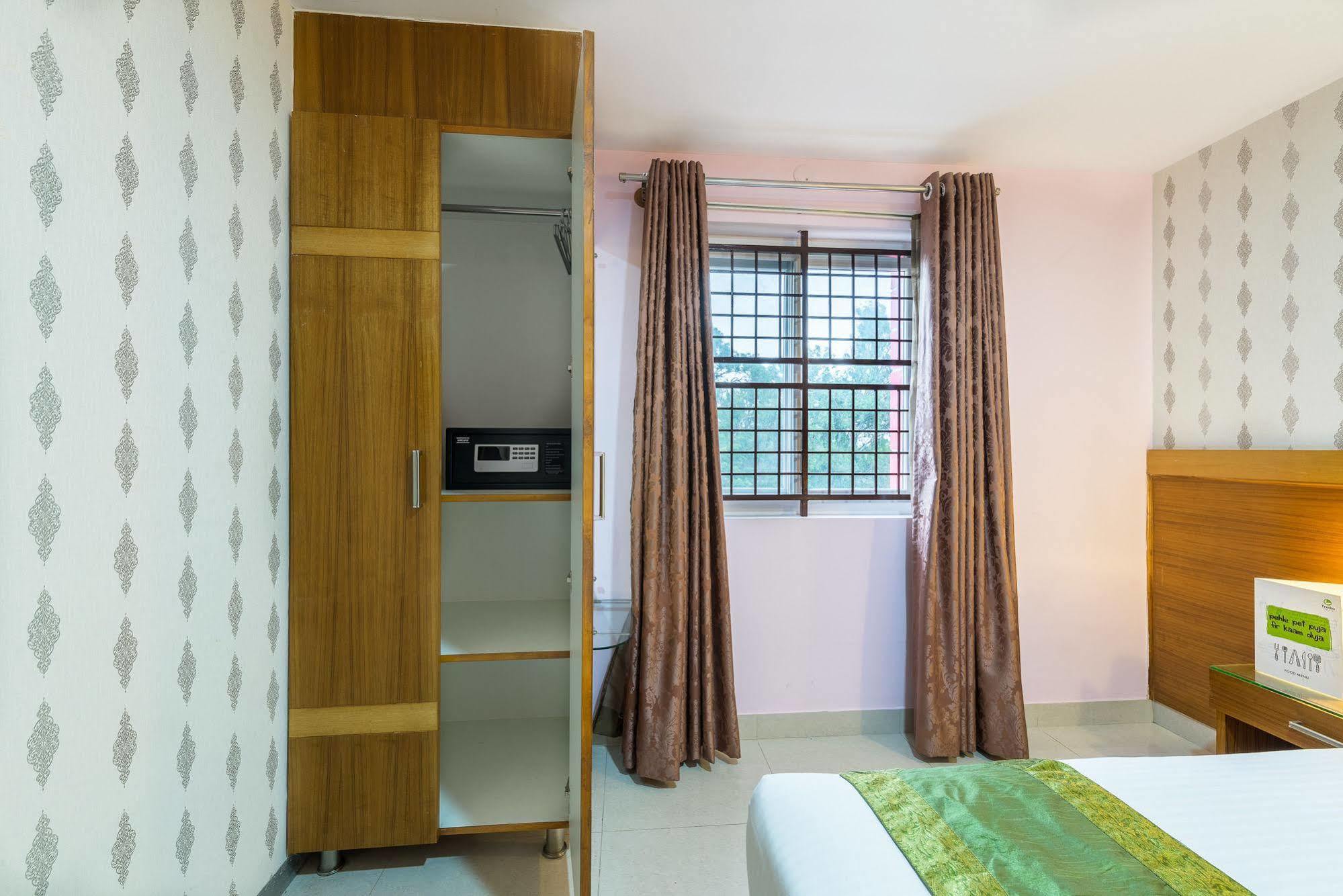 Treebo Akshaya Lalbagh Inn Bangalore Exterior foto