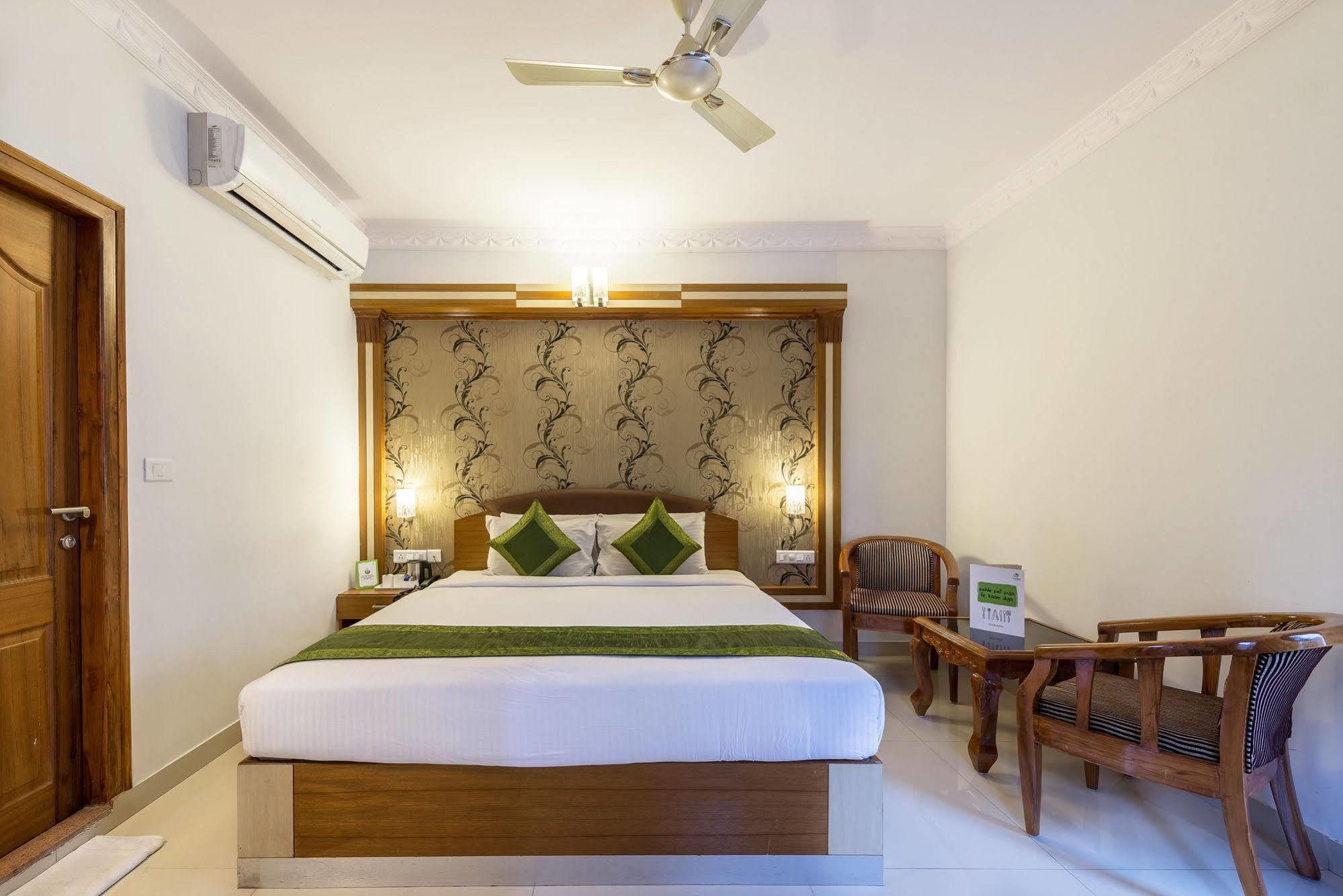 Treebo Akshaya Lalbagh Inn Bangalore Exterior foto