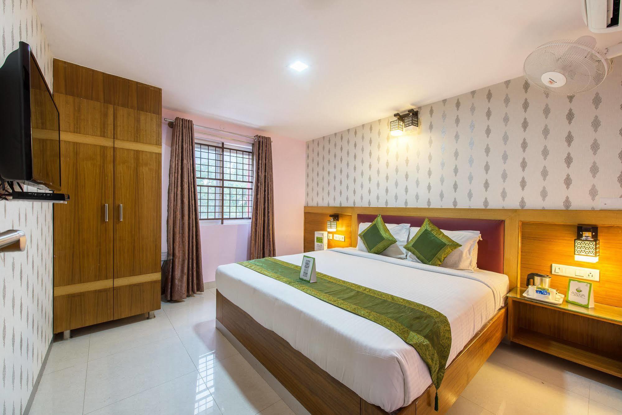 Treebo Akshaya Lalbagh Inn Bangalore Exterior foto